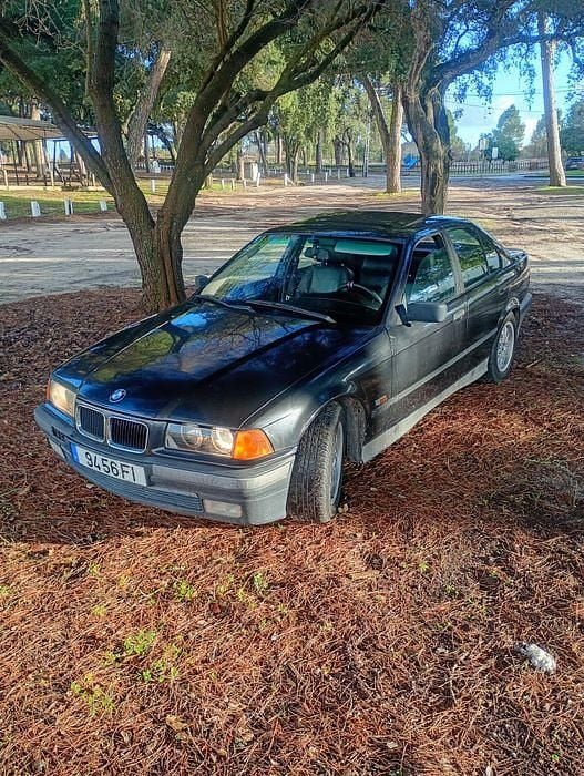 Usado 1995 BMW 318 Sedan | € 3.250 - Imagem 1/4