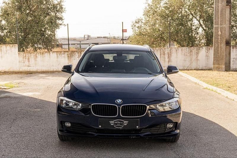 Usado 2013 BMW 318 Comfort Edition Carrinha | € 10.750 (Bom preço) - Imagem 1/4