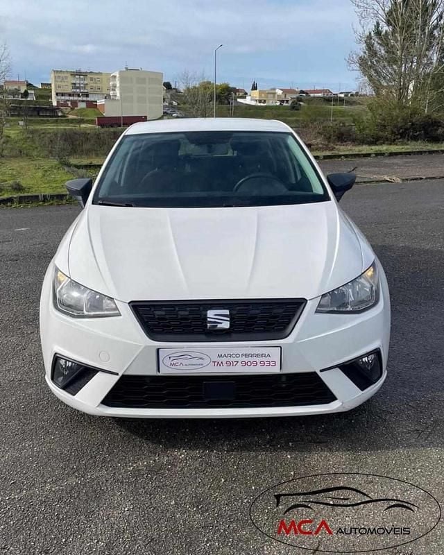 Usado Seat Ibiza Style 95 HP (69 kW) 2018 Branco Citadino
