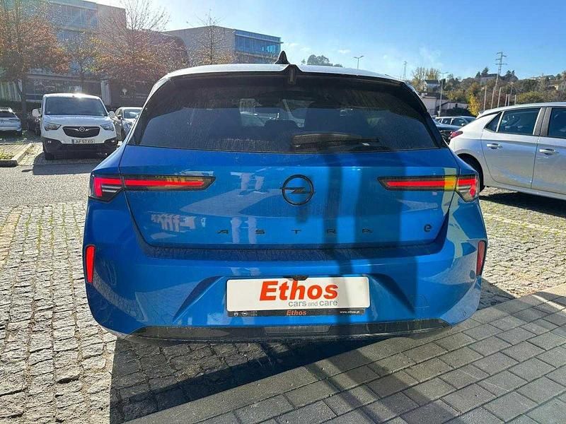 Usado Opel Astra 114 kW (156 HP) 2024 Azul