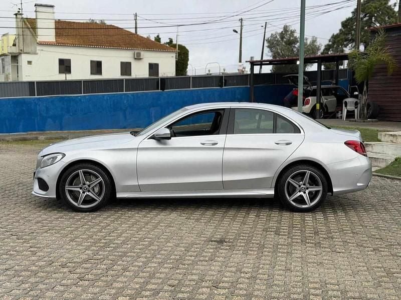 Usado Mercedes C180 Avantgarde 116 HP (85 kW) 2018 Cinzento Sedan