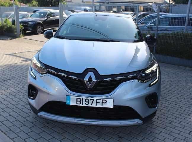 Cinzento Usado 2024 Renault Captur SUV | € 19.800 (Bom preço) - Imagem 1/4