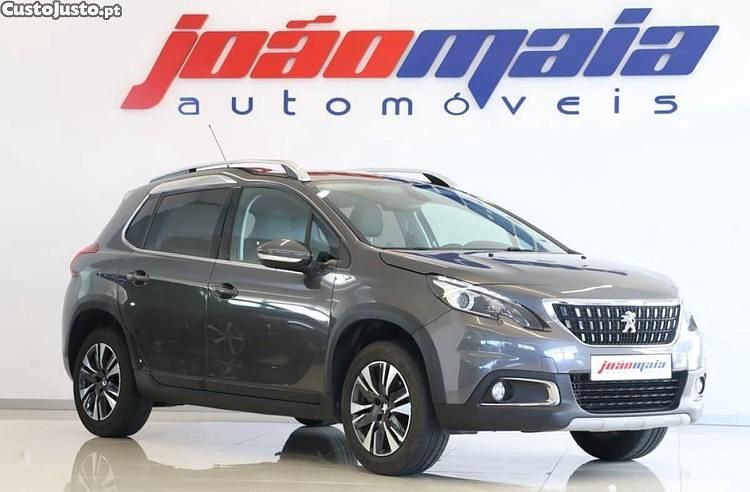 Usado Peugeot 2008 Allure 102 HP (75 kW) 2018 Branco SUV
