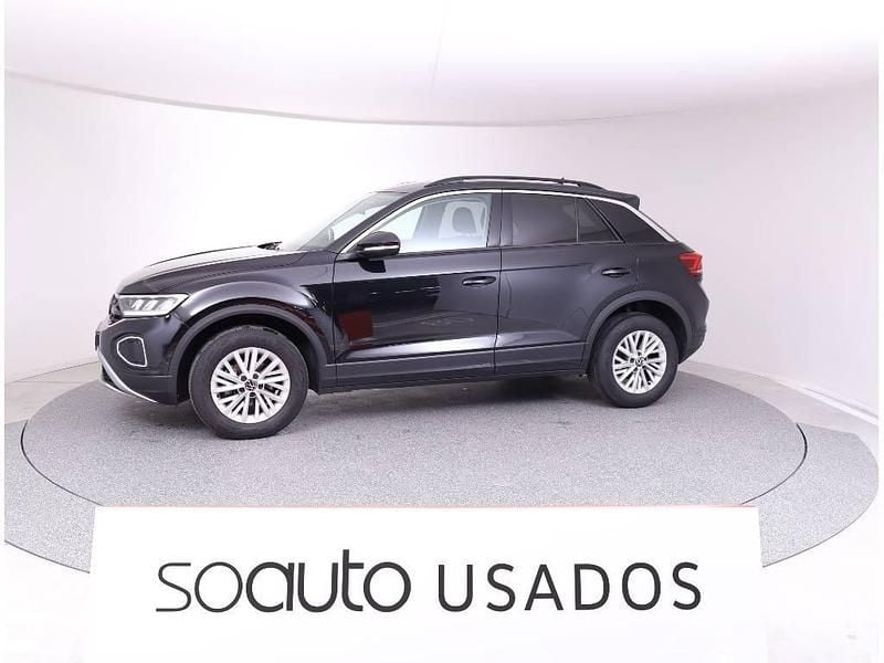 Usado VW T-Roc Life 110 HP (80 kW) 2024 Preto SUV