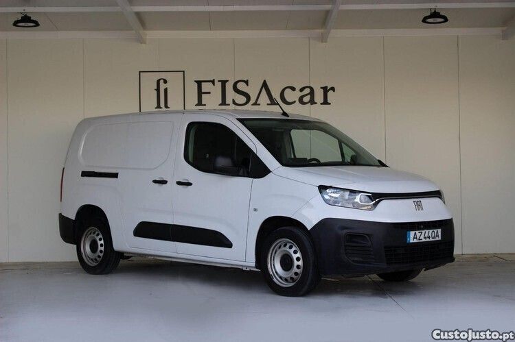 Branco Usado 2023 Fiat Doblò Monovolume | € 18.900 (Preço justo) - Imagem 1/1