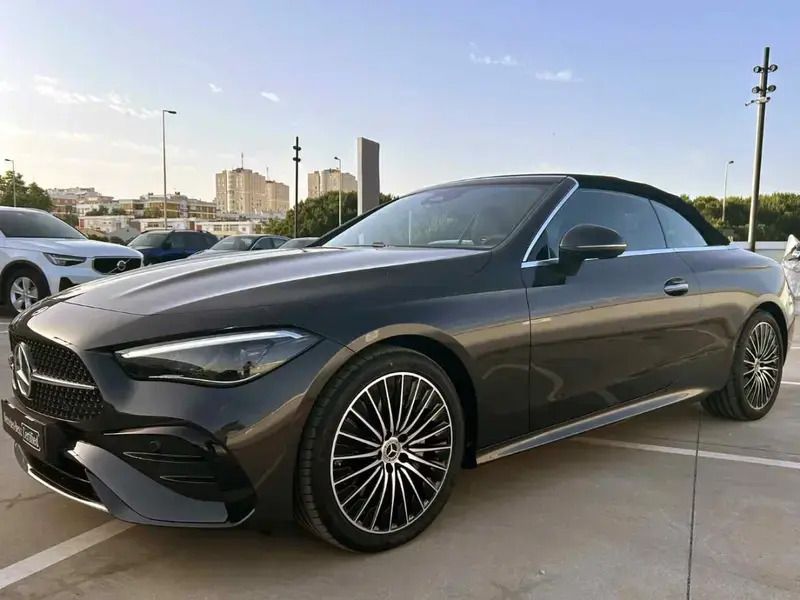 Cinzento Novo 2025 Mercedes CLE220 Cabrios | € 71.200 - Imagem 1/4