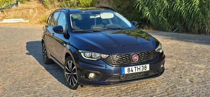 Azul Usado 2017 Fiat Tipo Carrinha | € 13.500 (Preço elevado) - Imagem 1/4