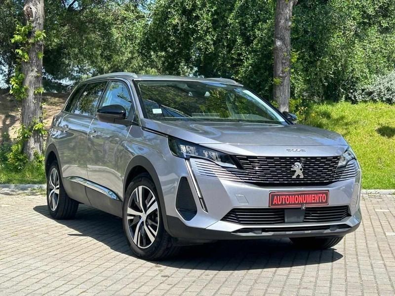 Antracite Usado 2023 Peugeot 5008 Monovolume | € 33.490 (Preço justo) - Imagem 1/4