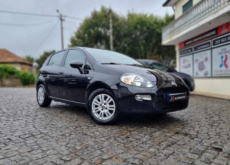 Preto Usado 2016 Fiat Punto Citadino | € 7.500 (Preço justo) - Imagem 1/4