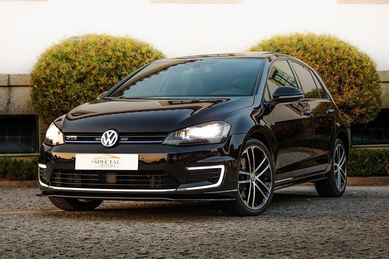 Preto Usado 2015 VW Golf VII GTE | € 19.000 (Preço elevado) - Imagem 1/4