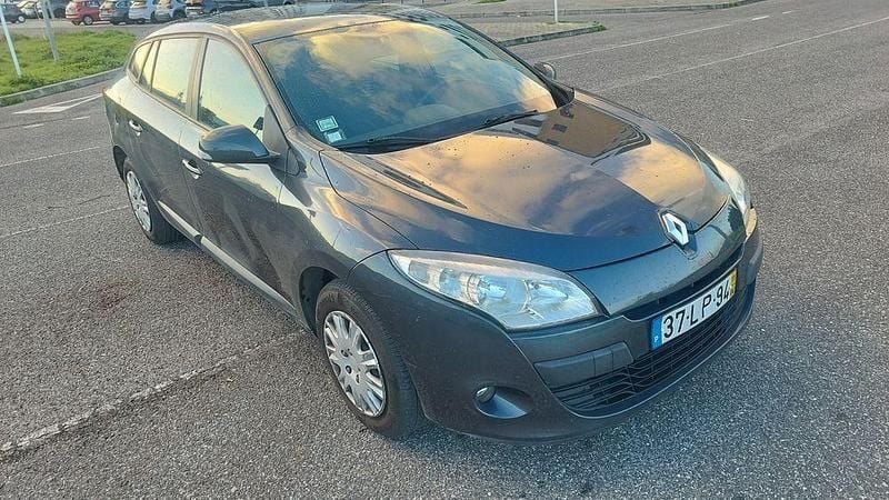 Usado Renault Mégane III 90 HP (66 kW) 2011 Sedan