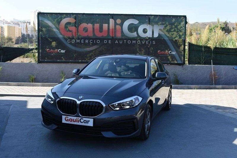 Usado BMW 116 Advantage 116 HP (85 kW) 2019 Cinzento Citadino