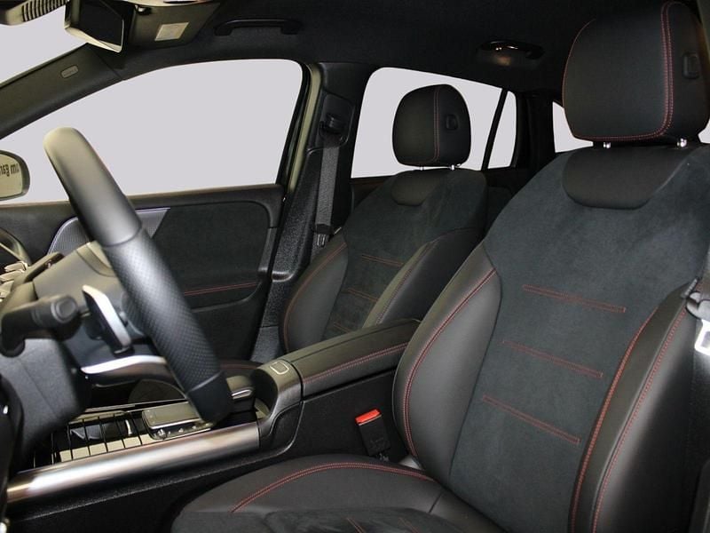 Usado Mercedes EQA250+ AMG line 139 kW (190 HP) 2024 Preto SUV