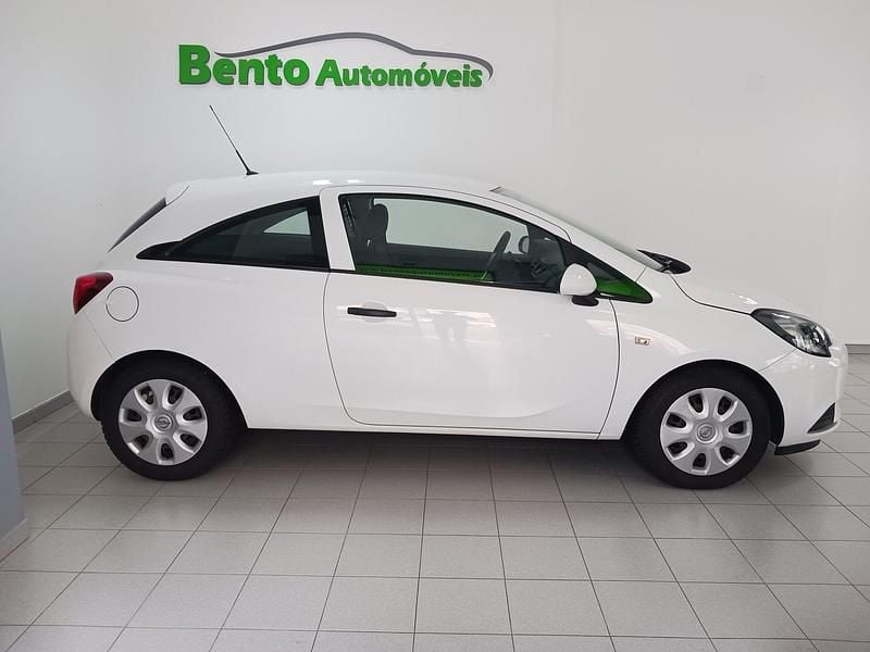 Usado Opel Corsa 75 HP (55 kW) 2018 Branco Citadino