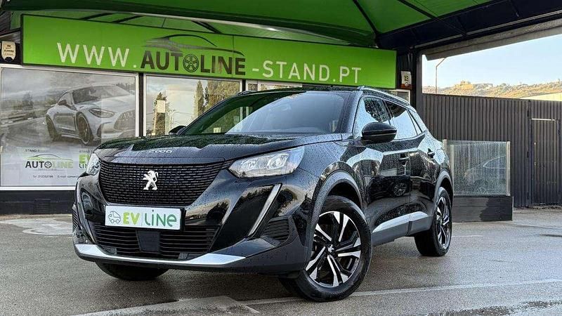 Preto Usado 2023 Peugeot e-2008 Allure SUV | € 21.500 (Preço justo) - Imagem 1/4