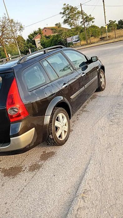 Usado 2005 Renault Mégane II Sedan | € 1.750 (Bom preço) - Imagem 1/4