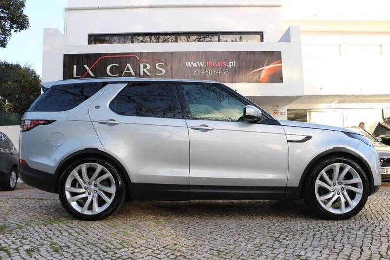 Usado Land Rover Discovery 5 240 HP (176 kW) 2017 Cinzento SUV