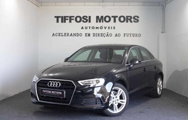Preto Usado 2019 Audi A3 Design Sedan | € 23.500 (Caro) - Imagem 1/4