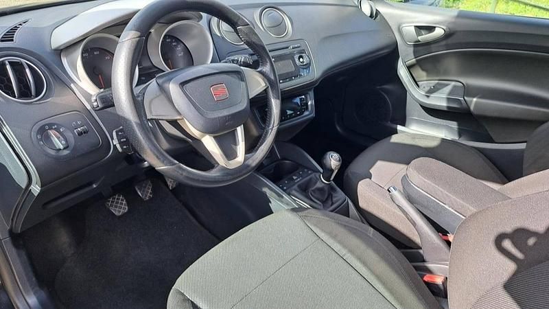 Usado Seat Ibiza 70 HP (51 kW) 2009 Preto