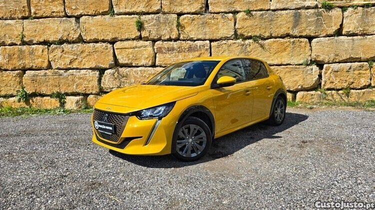 Amarelo Usado 2021 Peugeot e-208 Allure Citadino | € 19.500 (Preço elevado) - Imagem 1/1