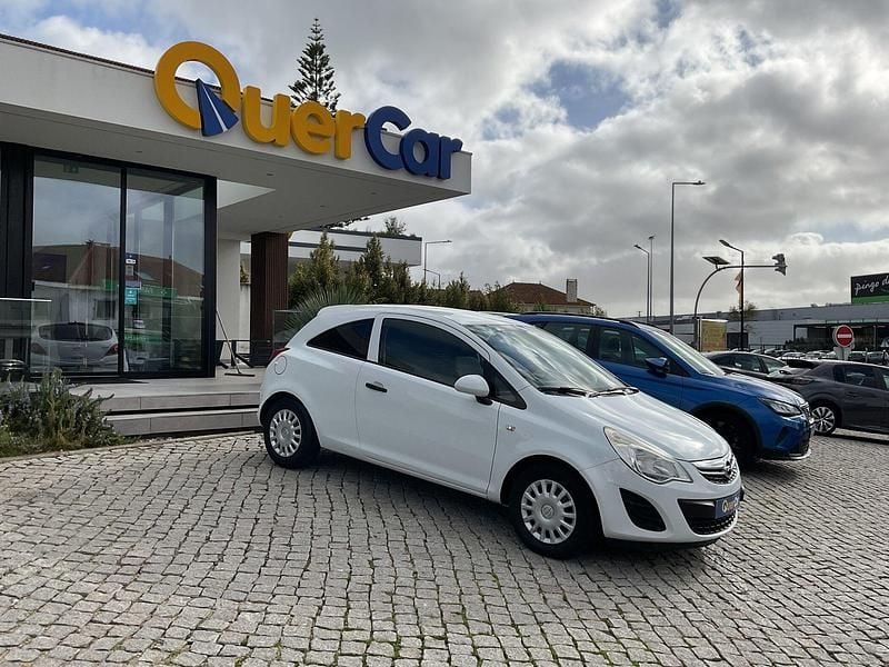 Usado Opel Corsa 75 HP (55 kW) 2013 Branco Citadino