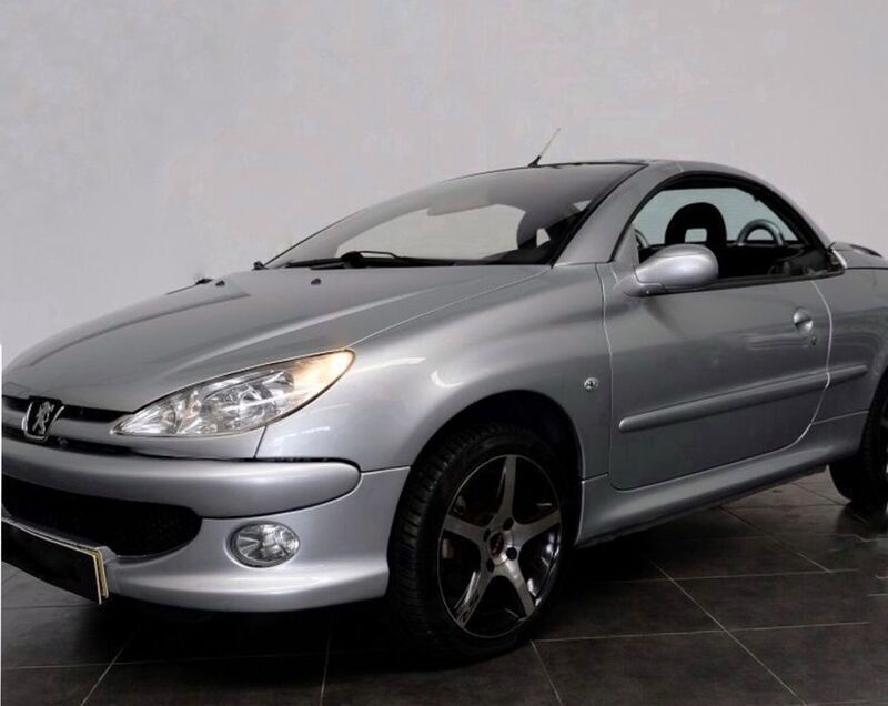 Usado 2002 Peugeot 206 CC Cabrios | € 5.500 - Imagem 1/4