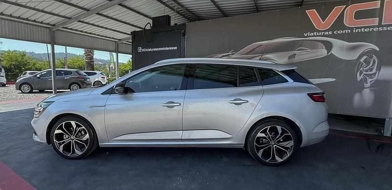 Usado Renault Mégane GrandTour 116 HP (85 kW) 2020 Cinzento Carrinha