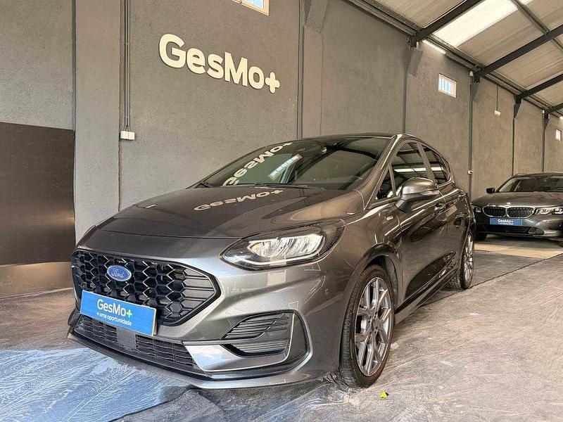 Usado Ford Fiesta 100 HP (73 kW) 2023 Cinzento Citadino