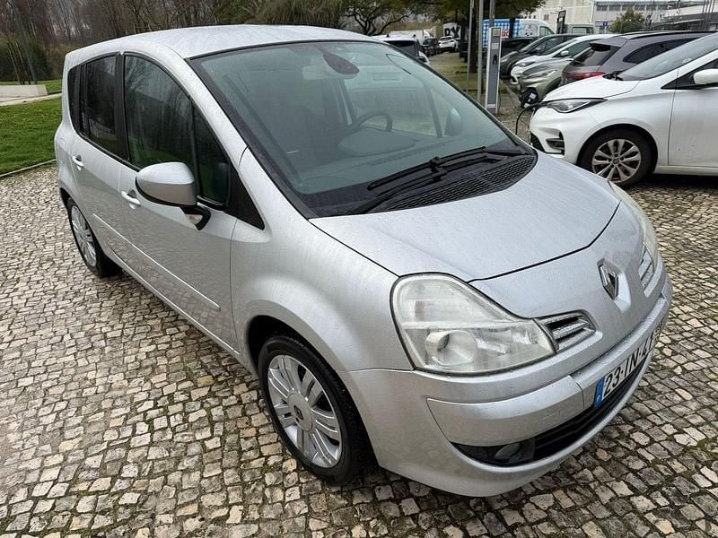 Usado Renault Modus Dynamique 85 HP (62 kW) 2009 Cinza Monovolume