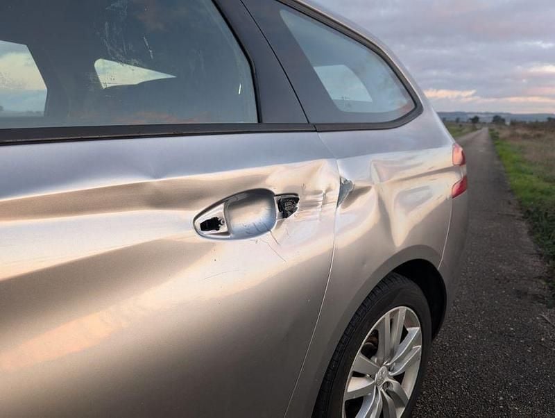 Usado Peugeot 308 SW 120 HP (88 kW) 2015 Carrinha