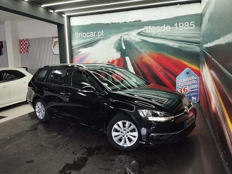 Preto Usado 2019 VW Golf VII Carrinha | € 17.198 (Preço justo) - Imagem 1/4