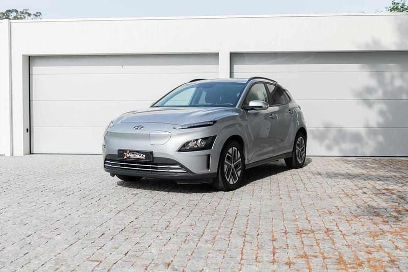 Cinzento Usado 2022 Hyundai Kauai SUV | € 23.990 (Preço justo) - Imagem 1/4