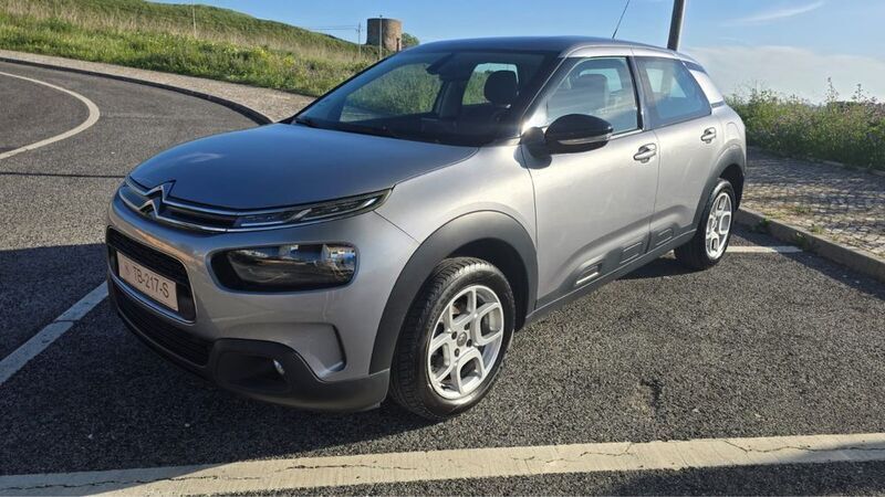 Usado 2018 Citroën C4 PureTech Sedan | € 10.600 (Preço justo) - Imagem 1/4