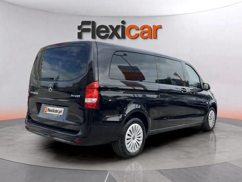 Usado Mercedes Vito 136 HP (100 kW) 2022 Preto Van