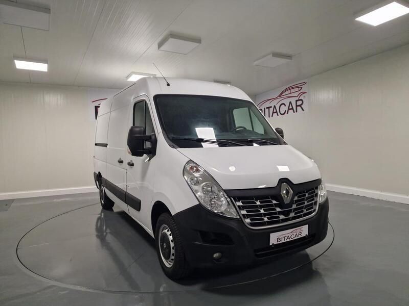 Branco Usado 2018 Renault Master Van | € 23.950 - Imagem 1/4