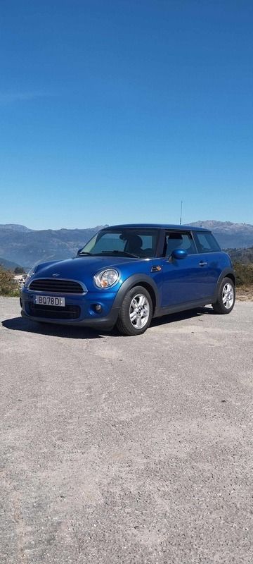 Azul Usado 2013 Mini Cooper D Citadino | € 8.200 - Imagem 1/4