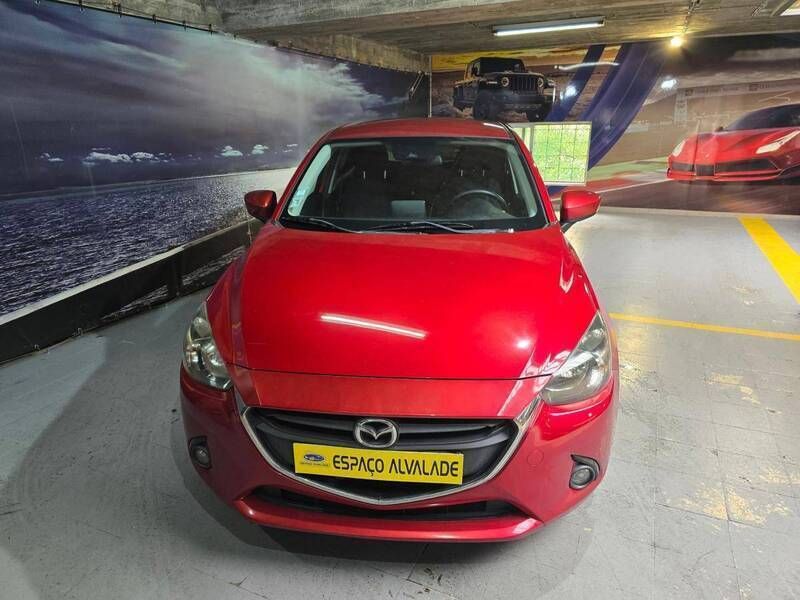 Usado Mazda 2 Evolve 105 HP (77 kW) 2015 Vermelho