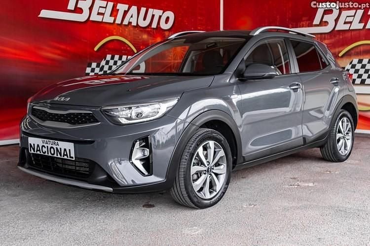 Cinza Usado 2022 Kia Stonic SUV | € 16.800 (Preço justo) - Imagem 1/1