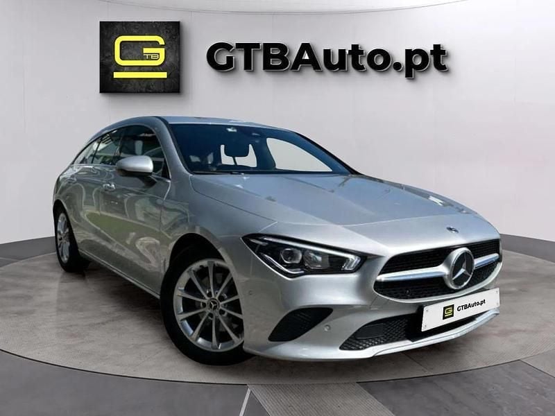 Cinza Usado 2022 Mercedes CLA180 Shooting Brake Style Carrinha | € 32.999 (Preço justo) - Imagem 1/4