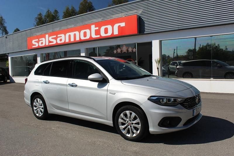 Cinza Usado 2019 Fiat Tipo Lounge Carrinha | € 12.450 (Preço justo) - Imagem 1/4