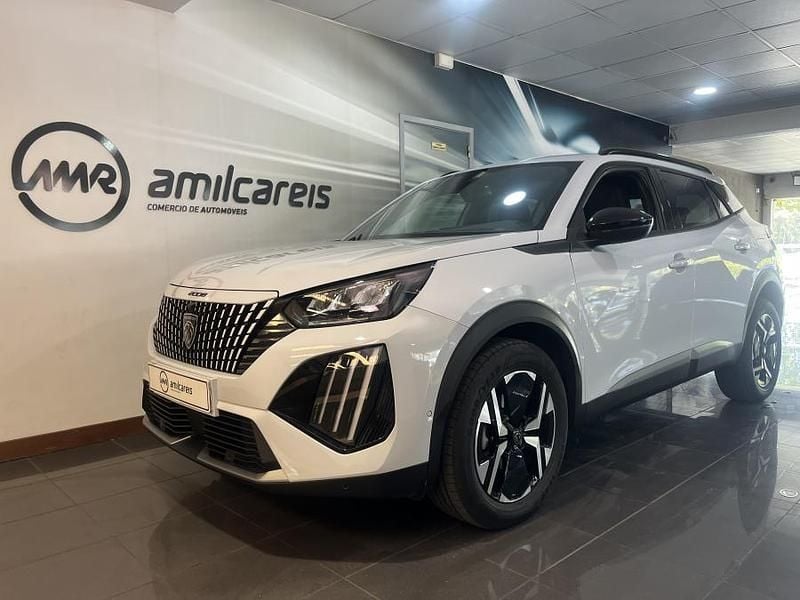 Branco Usado 2025 Peugeot 2008 Allure SUV | € 23.940 (Preço justo) - Imagem 1/4
