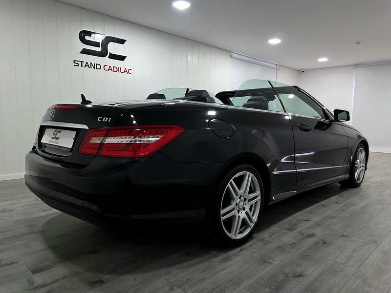 Usado Mercedes E250 AMG 204 HP (150 kW) 2012 Preto Cabrios