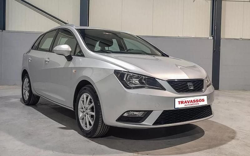 Usado Seat Ibiza ST Style 90 HP (66 kW) 2016 Cinza prata Carrinha