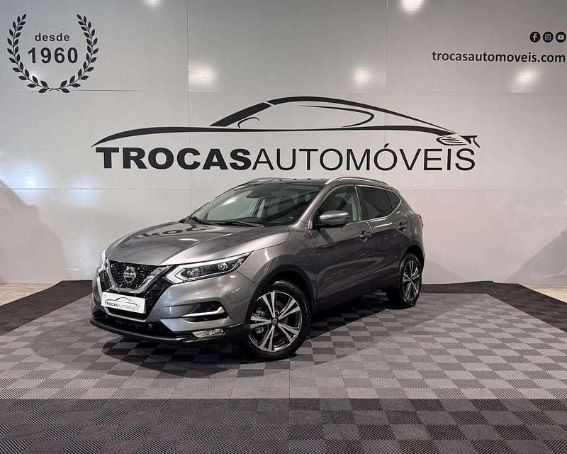 Cinzento Usado 2020 Nissan Qashqai SUV | € 18.900 (Bom preço) - Imagem 1/4