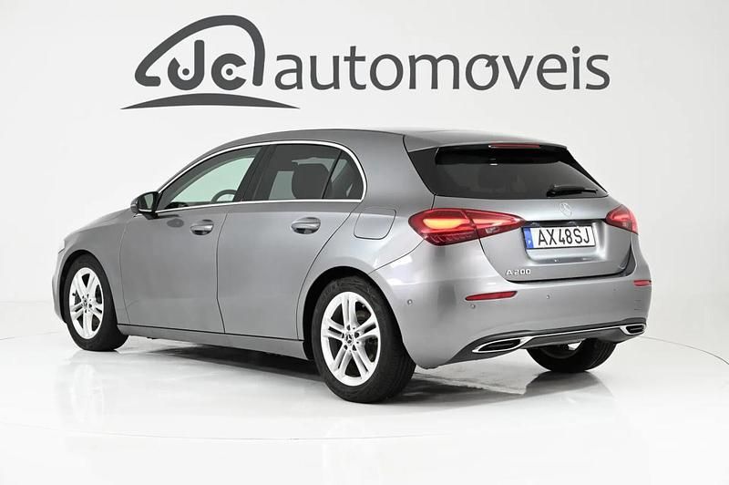 Usado Mercedes A200 163 HP (119 kW) 2023 Cinzento