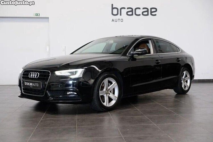 Preto Usado 2012 Audi A5 Sport Coupé | € 16.900 - Imagem 1/1