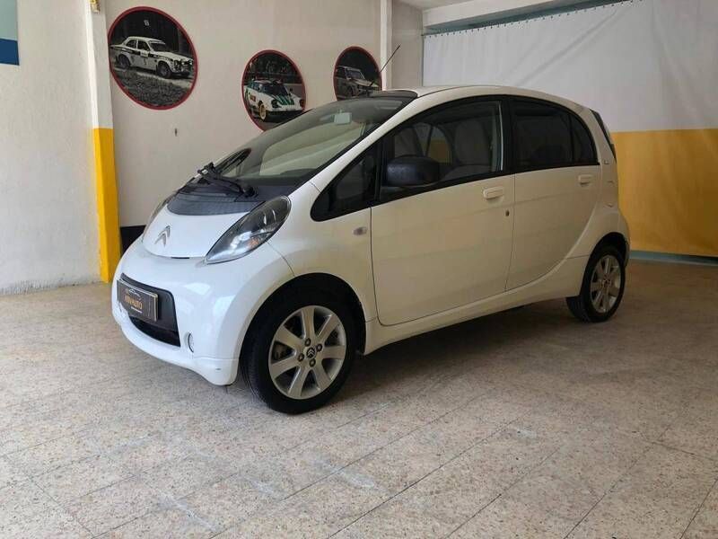 Branco Usado 2015 Citroën C-zero Seduction Citadino | € 7.500 - Imagem 1/4