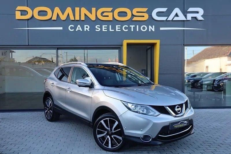 Usado Nissan Qashqai Premium Edition 130 HP (95 kW) 2015 Cinza SUV
