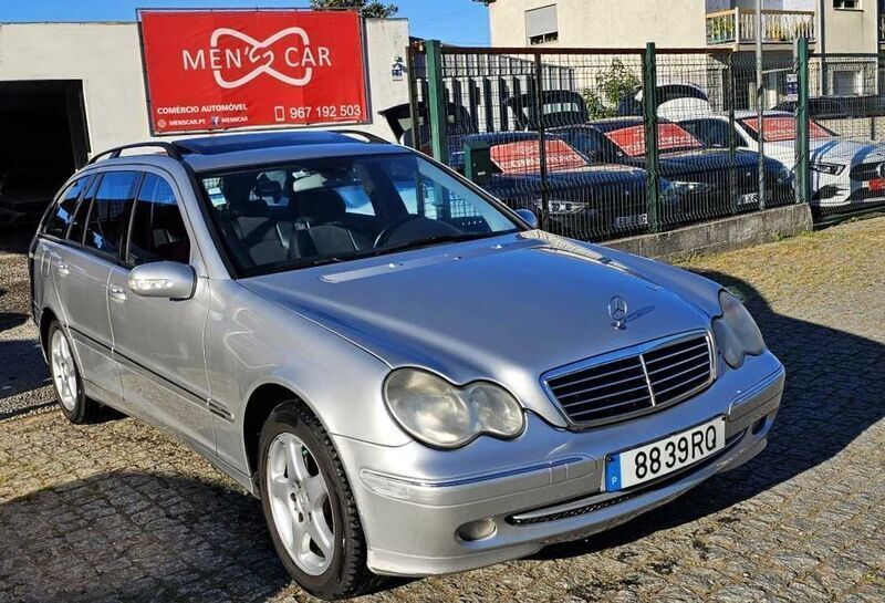 Usado 2001 Mercedes C220 Avantgarde Sedan | € 5.500 (Preço justo) - Imagem 1/4