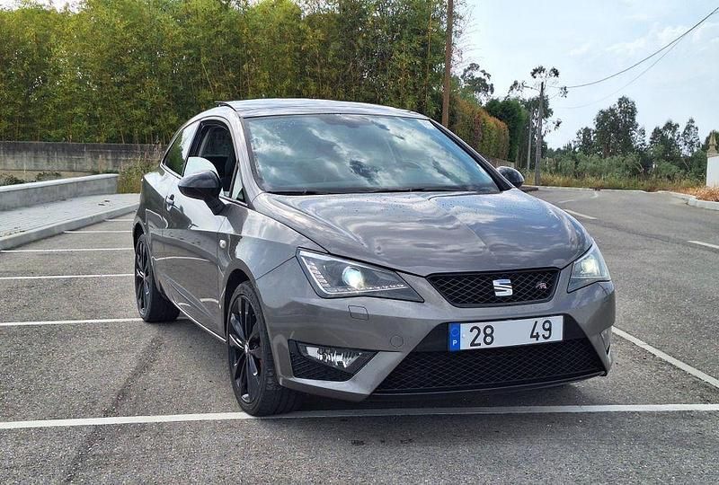 Usado 2016 Seat Ibiza SC FR Citadino | € 11.900 - Imagem 1/4